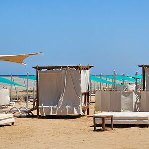 Two-room chalet in Sahl Hish, cash discount of 30% 