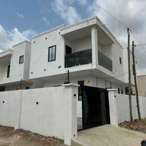 EXECUTIVE 3-BEDROM DUPLEX HOUSE FOR SALE@ EAST LEGON HILL
