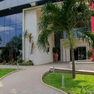 FULLY FURNISHED 2-BEDROOM SERVICED APARTMENT TO LET@AIRPORT 