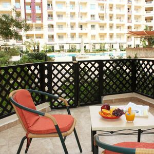 Two bedroom apartment ready to move in