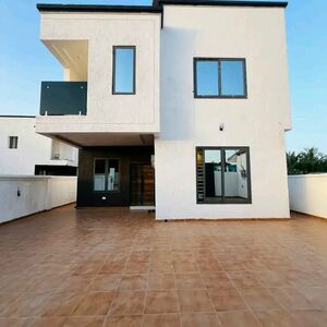 MODERN 3-BEDROOM HOUSE FOR SALE@ ASHALEY BOTWE:$160K