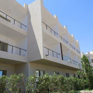 ☀️ 1BR Penthouse with 55m&sup2; Rooftop | Ideal Holiday Home