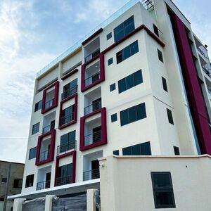 MODERN FURNISHED 1-BEDROOM FLAT FOR SALE@ TSEADDO: $135K