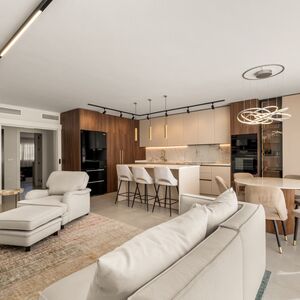 STUNNING 4 BED TOWNHOUSE IN EL CAMPANARIO