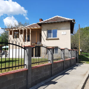 Furnished and ready for living country house with nice yard