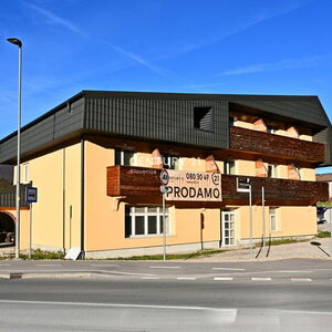 Restaurant with guest accommodation on excellent location