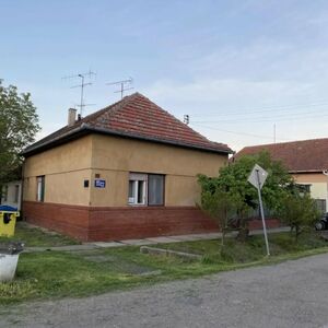 I am selling a house in Bečej