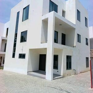 ULTRA MODERN 4-BEDROOM PENTHOUSE FOR SALE@ CANTONMENT, GHANA