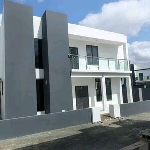 MODERN 3-BED TOWNHOME+BQ FOR SALE@ BURMA HILL