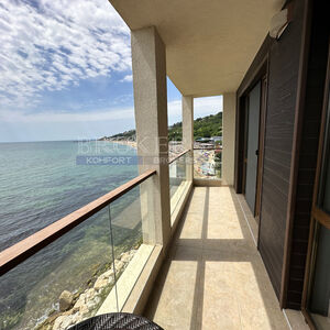 Two-bedroom apartment just a few steps away from the beach