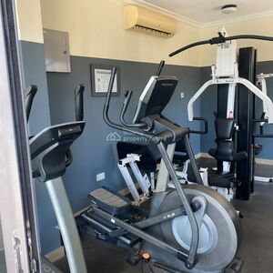 LUXURY FULY FURNISHED 2-BED FLAT TO LET@LABONE