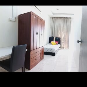 Female room single room for rent I residence Kota damansara 