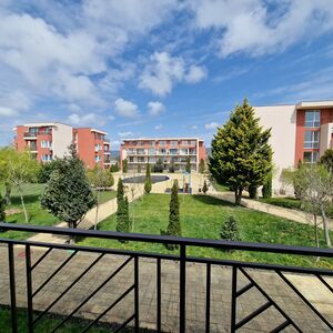 Studio with balcony &ndash; Pool and Park Views, Holiday Fort Noks