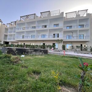 Villa: 167 m&sup2; + Roof 59 m&sup2; + Garden 30 m&sup2;: July 2027