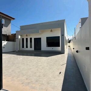 MODERN 3-BEDROOM HOME FOR SALE@SPINTEX MANET JUNCTION