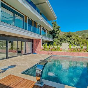 Luxury Villa with Infinity Views of the Sea & Alanya Castle