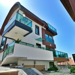 Detached Sea View Villa in Alanya
