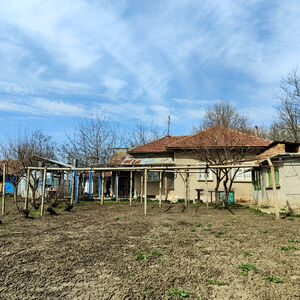 Charming Village House with Large Garden near Polski Trambes
