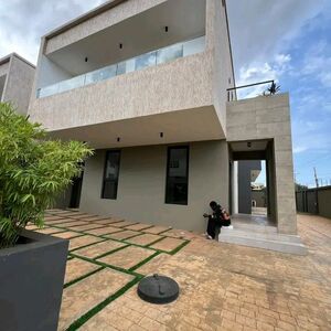 ULTRA MODERN 4-BEDROOM TOWNHOME FOR SALE@WEST TRASACCO
