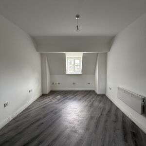 2 Bed 2 Bath apartment in Huyton L36
