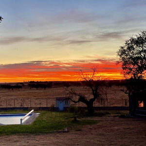 BEAUTIFUL RURAL HOUSE NEXT TO THE CITY