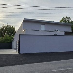 I am renting or selling business premises in Smederevo-Vodan