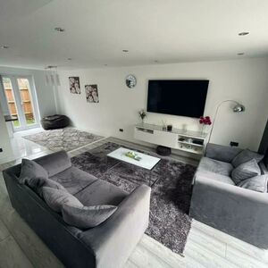 3 BED END OF TERRACE HOUSE