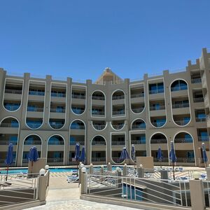 1bedroom apartment 73sqm sea &pool view for sale, Hurghada (