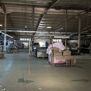 V241206 &ndash; A V LOCAL INDUSTR 14500/24000 M2 TU SUD
