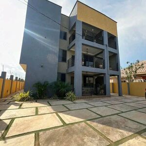 EXECUTIVE 2-BEDROOM APARTMENT TO LET@ EAST LEGON HILL