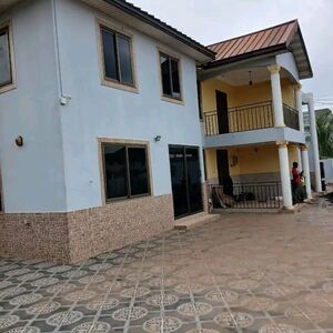 NEAT 3-BEDROOM APARTMENT TO LET@ WEST TRASACCO