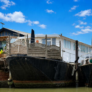 Family Houseboat on Secure Residential Mooring   &pound;195,000