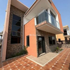MODERN 3-BEDROOM +BQ TO LET@ EAST LEGON