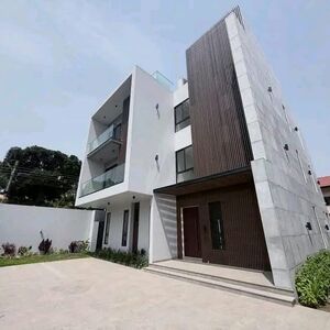 MODERN 4-BEDROOM +BQ TOWNHOME TO LET@ CANTONMENT