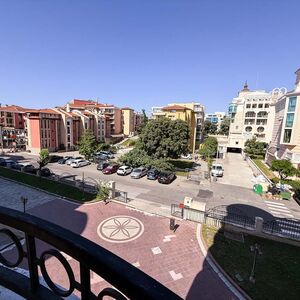  2-Bedroom Apartment with Side Sea View in Sunset Resort