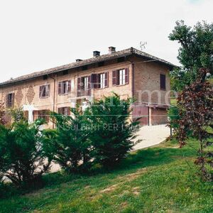 Charming Renovated Early 20th-Century Country House