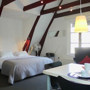 Studio apartments in the cultural centre of Amsterdam.