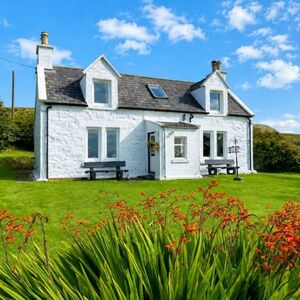 8 Herbusta, Kilmuir, Isle of Skye