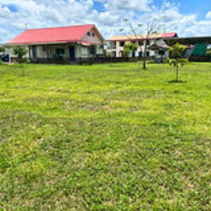 Two Residential homes on 2.3 acres, off grid (.93 ha)
