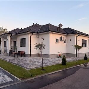 Luxury family house with business premises - in installments