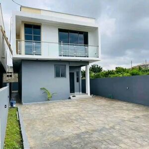Executive 3-bedroom duplex house for sale@ east legon hill