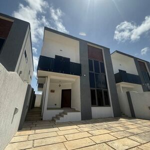 MODERN 3-BEDROOM DETACHED HOME FOR SALE@ EAST AIRPORT