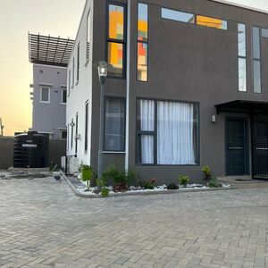 BEAUTIFUL 2-BEDROOM TOWNHOUSE TO LET@ TSEADDO