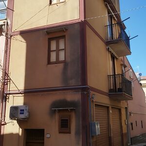 sh 876 town house, Caccamo, Sicily
