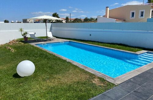 Pool & back lounge space