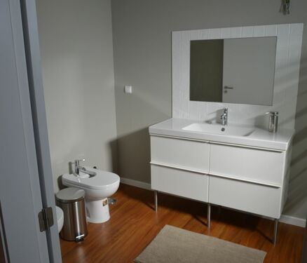 Suite bathroom