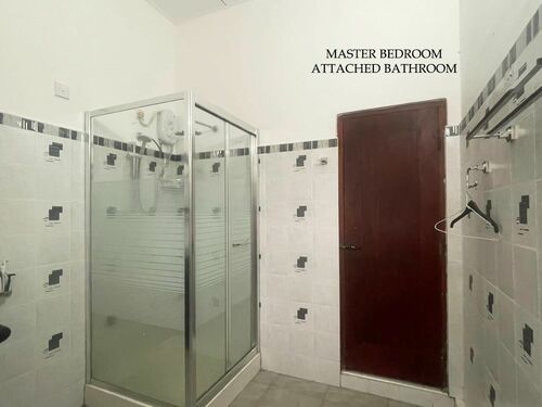 Master room bath
