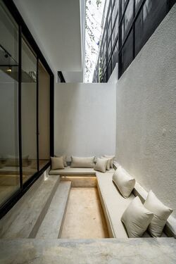 Exterior Sunken Lounge