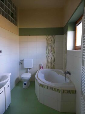 Bathroom2