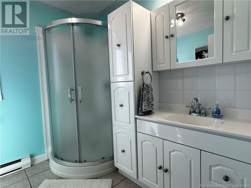 bathroom upstairs